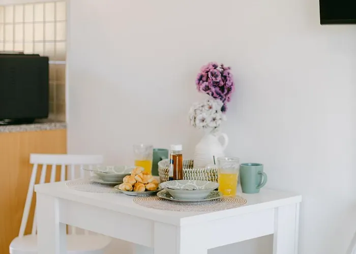 Andimesia Orae شقة Kámpos